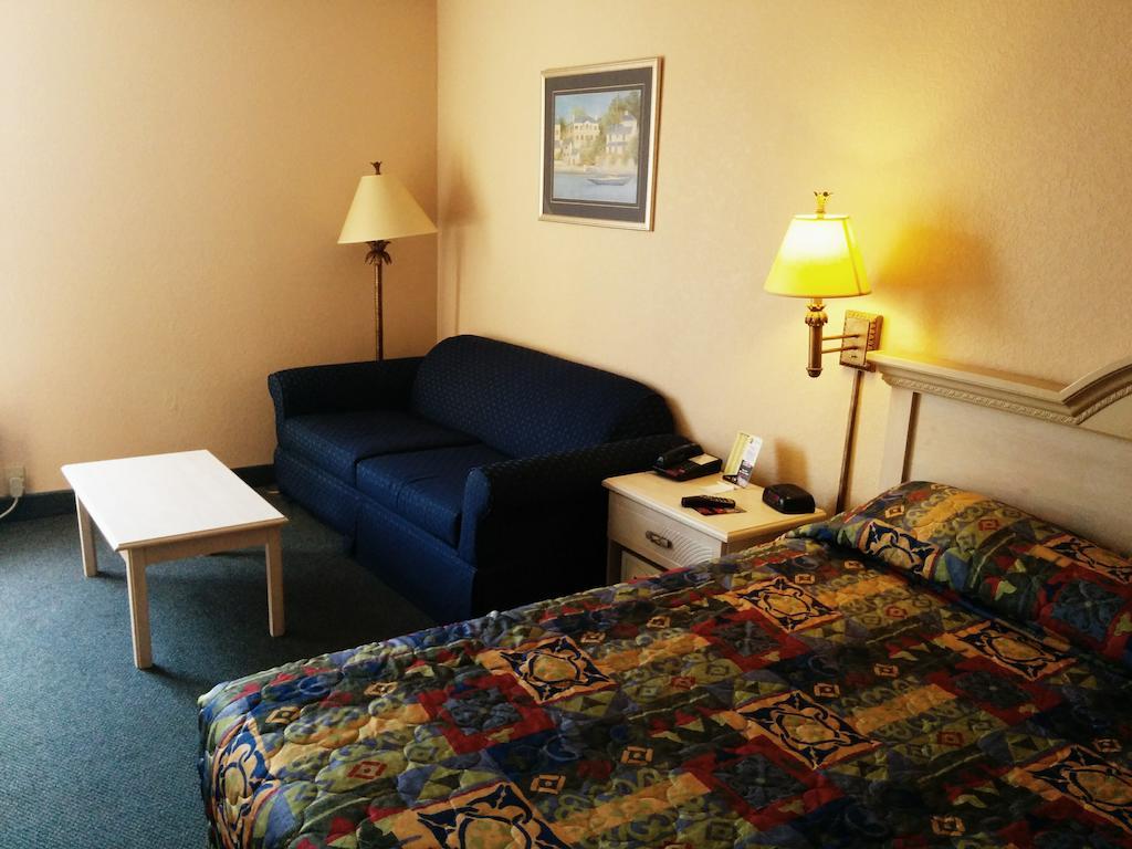 Comfort Inn N Myrtle Beach Barefoot Landing Север Миртл Бич Номер фото